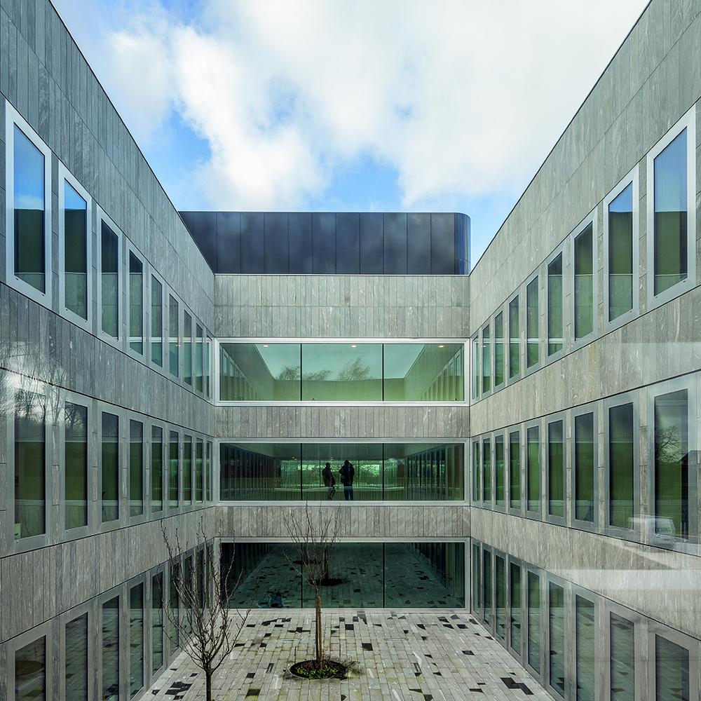 19_Chambre de Métiers et de l'Artisanat Hauts-De-France_KAAN Architecten_PDAA ©Fernando Guerra FG+SG