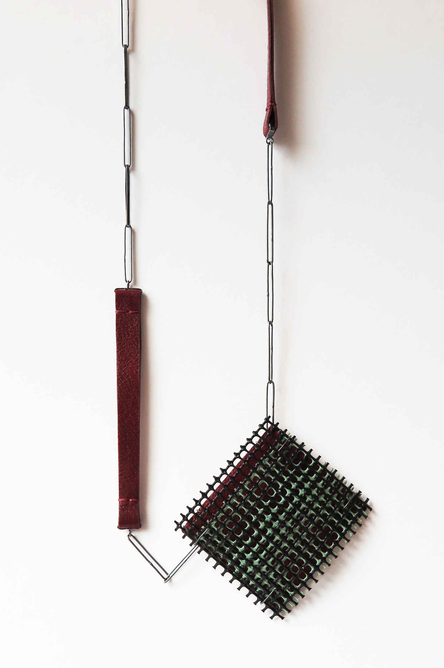 (5-3) layered pendant_pale green_8×1.3×7.3(H)cm length worn 37cm_sterling silver, plastic mesh, leather, pigment_2021