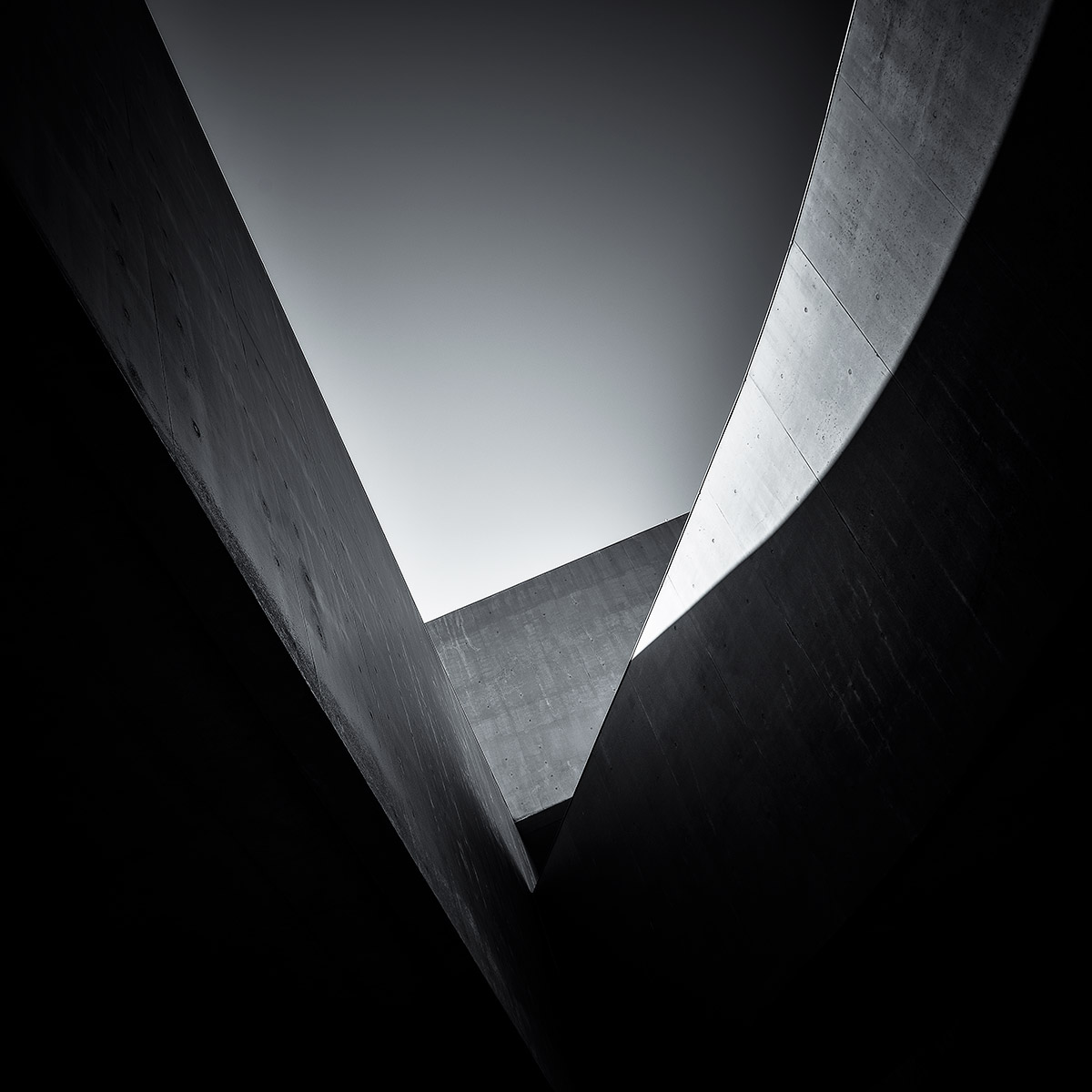 ac_12_volumetric-light