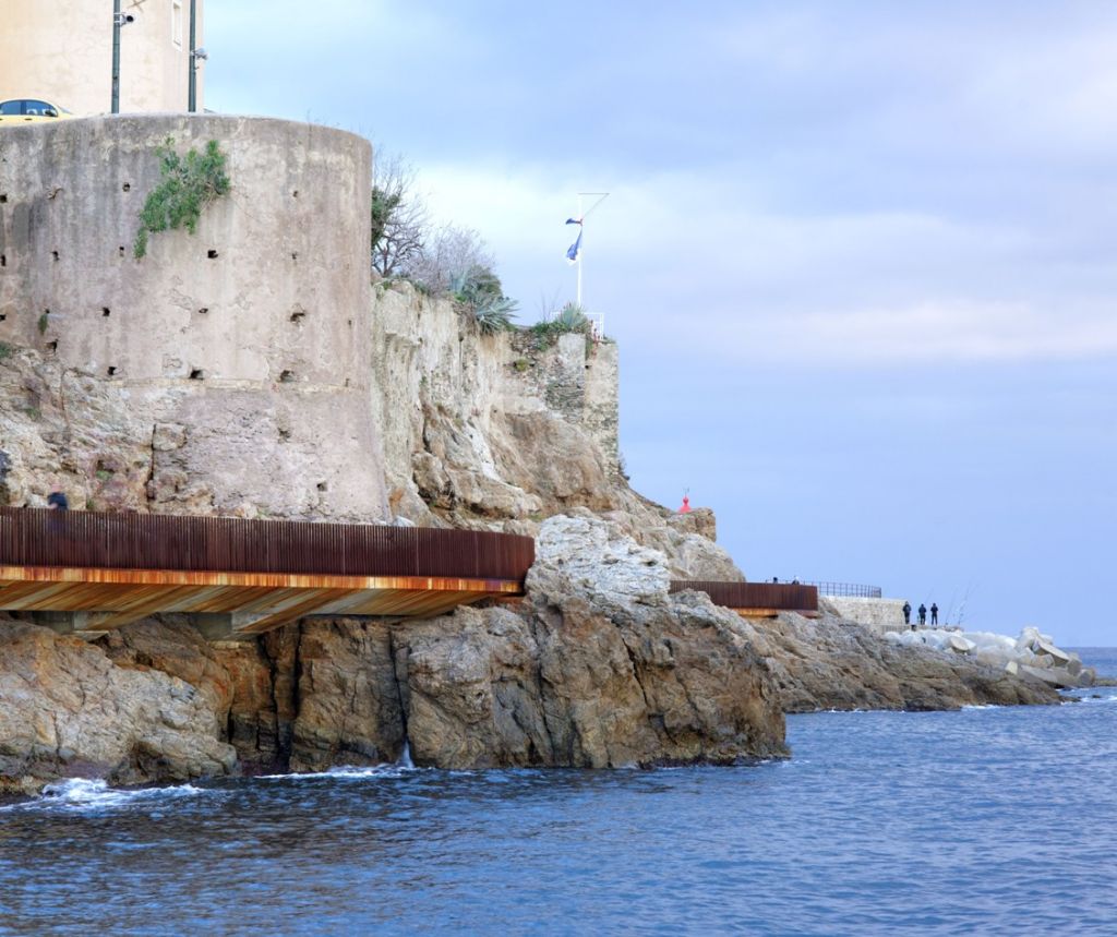 ????????????????????????????????????