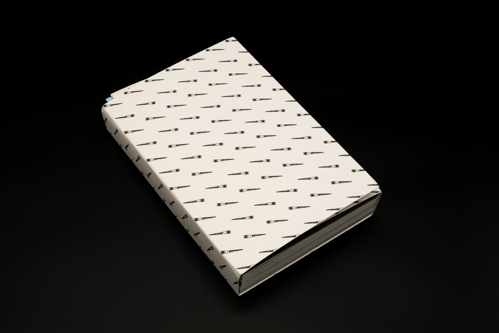 graphic-design_raymond-bobar_fabrica_de_pensule