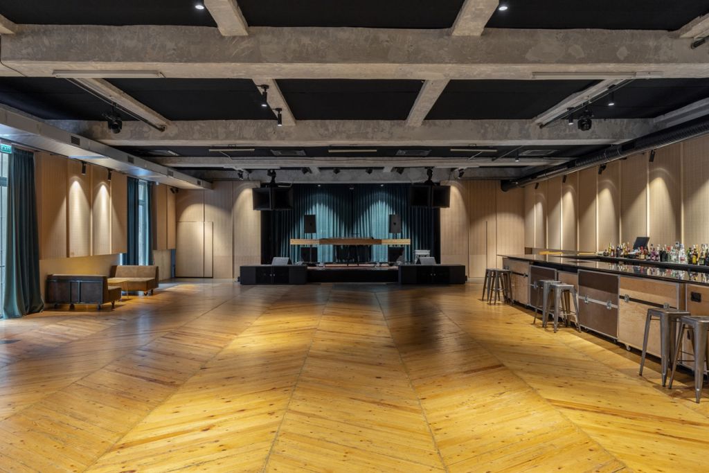 Guest_House Club_Corvin_Cristian_9