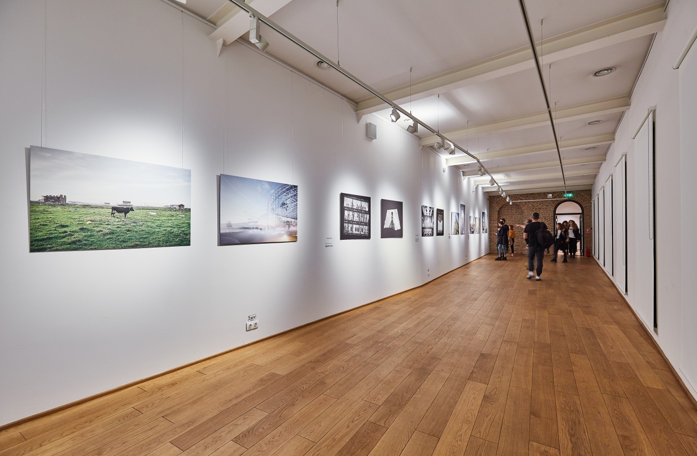 Expo FAR, Arcub, București, 2018. Foto: Arthur Țințu