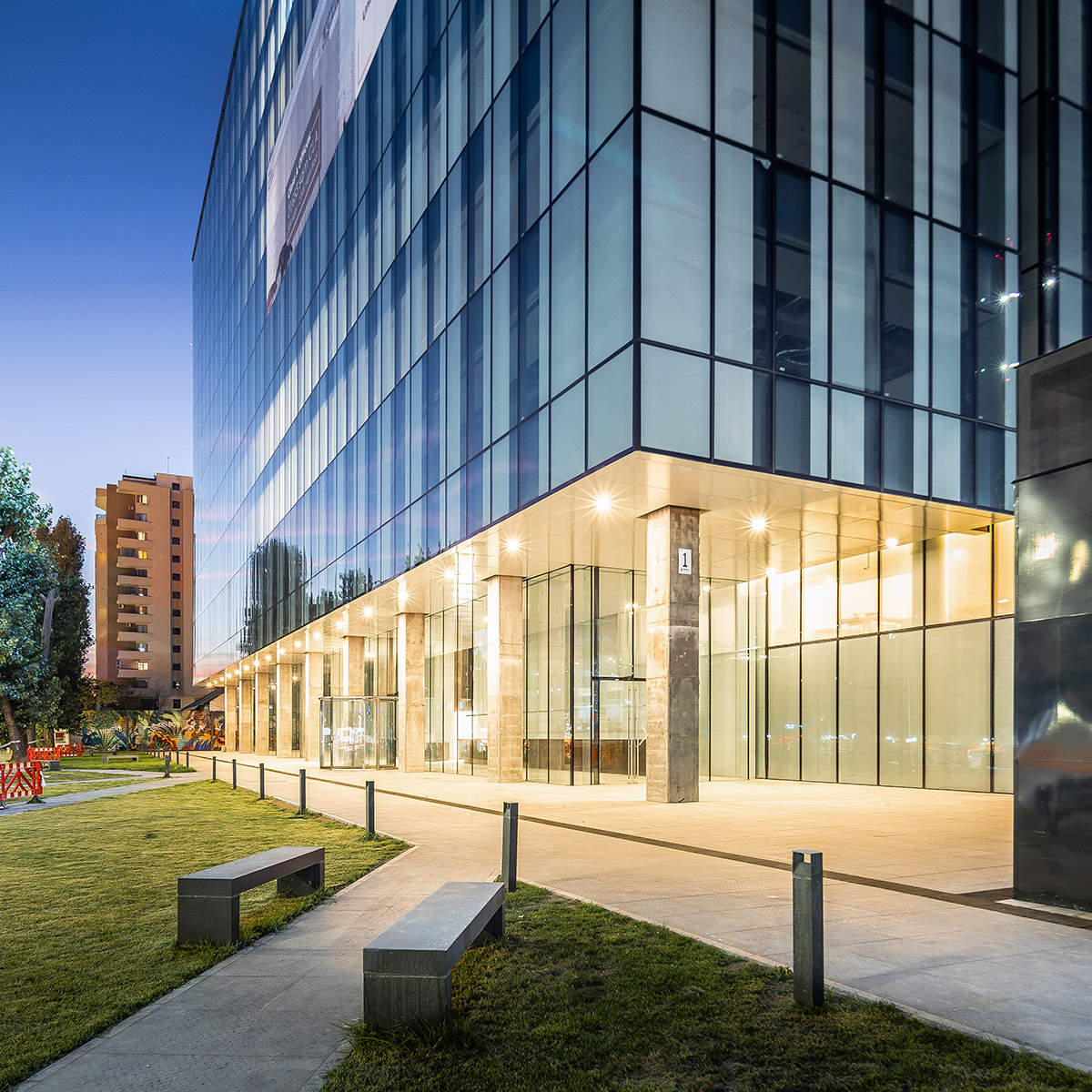 LGT_001_0C6A0178_vladpatru