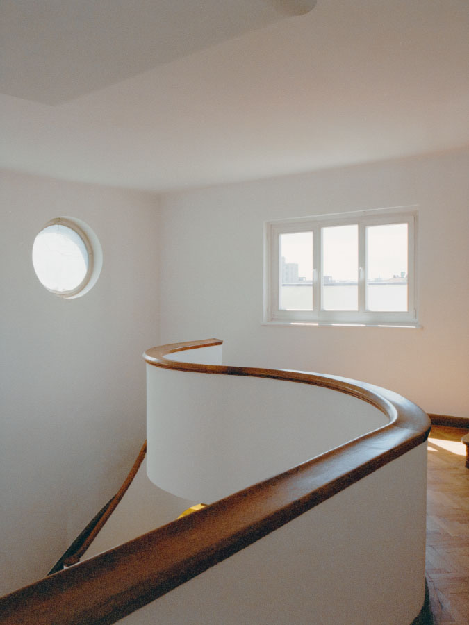 Marcel Iancu, Solly Gold, București