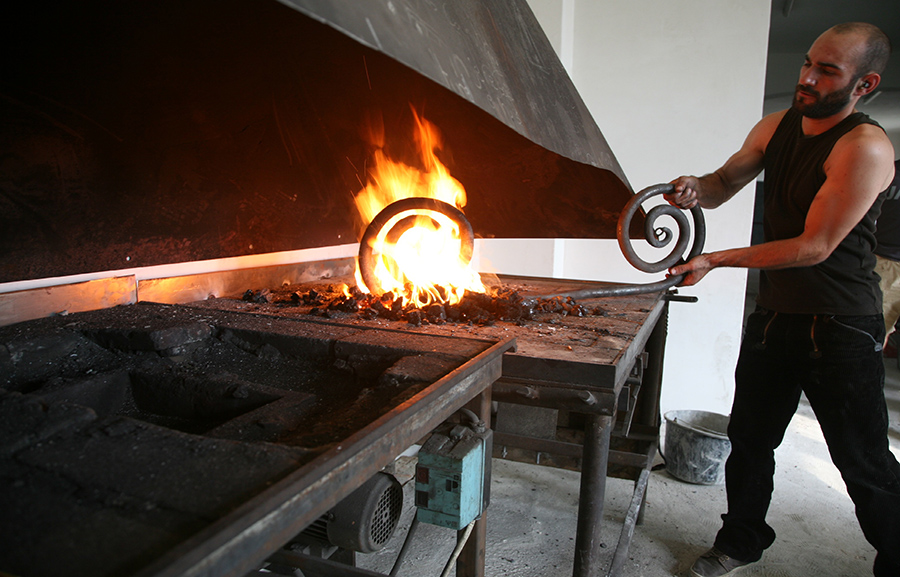 prodid-batem-fierul-la-conac-alexandra-mihailciuc-4-copy