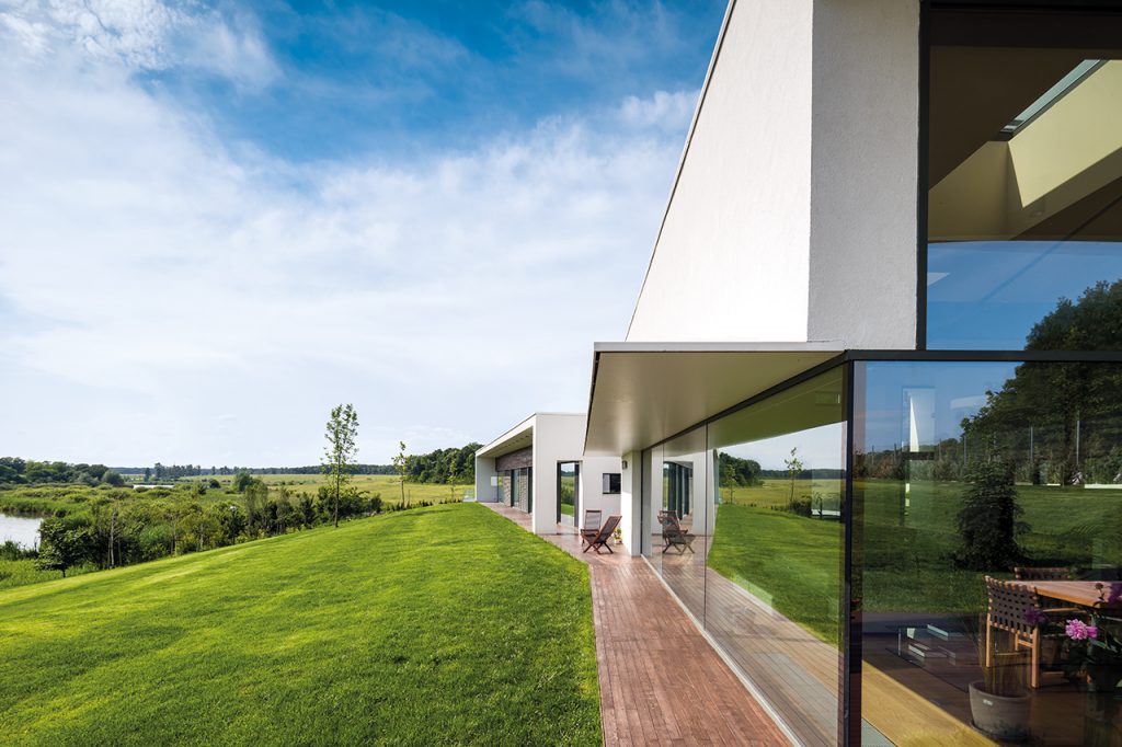 House by Graphic Studio . Caldarusani . 2016