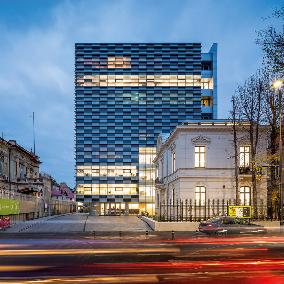 (c) Cosmin Dragomir 2018 