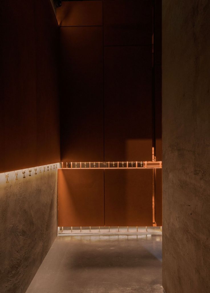 lieben_bar_shanghai_coridor