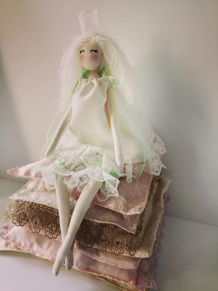 monicashandcrafteddolls17