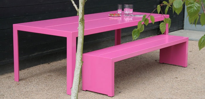 Mesele colorate şi versatile create de Jennifer Newman