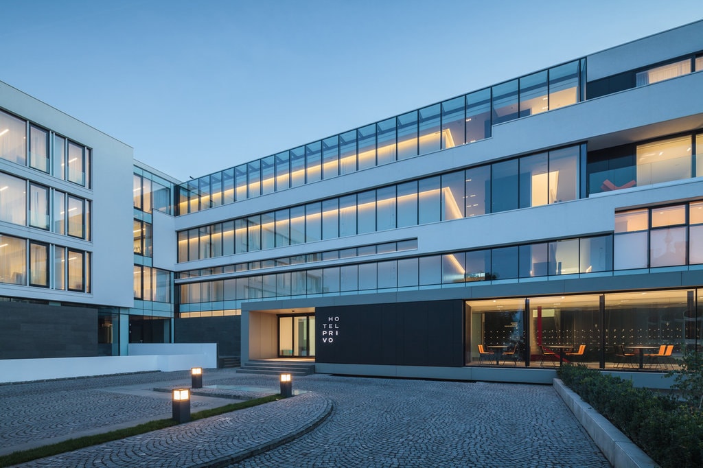 Igloo #143: Număr aniversar 12 ani Igloo!