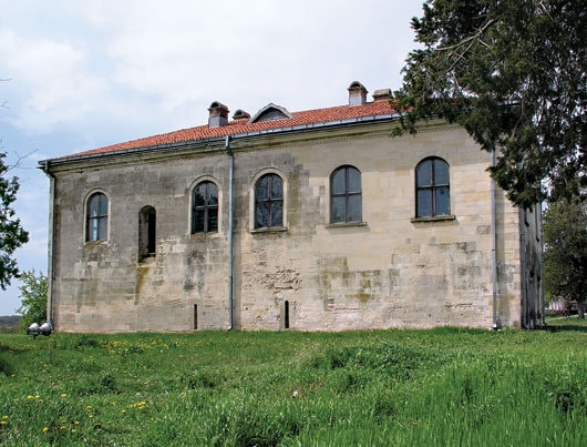 Piatra şi lutul – expoziţie la Muzeul Udrişte Năsturel din Hereşti