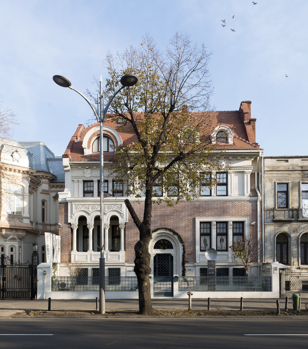 Igloo #144-145: Sărbători fericite!