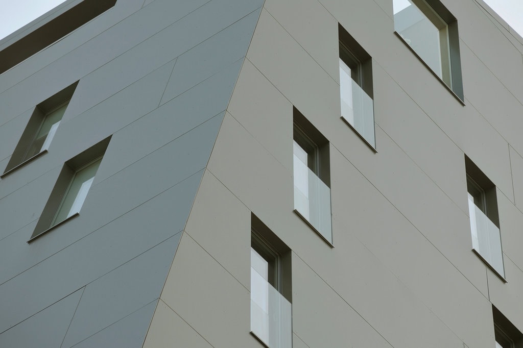 Faţade inovatoare proiectate şi construite cu profile PVC acrylcolor pentru design, rezistenţă şi culoare