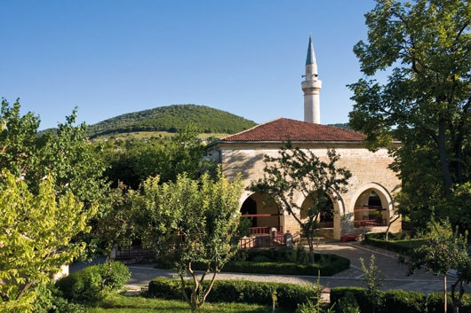 Un nou volum igloopatrimoniu: Geamii. Minarete pe cerul Dobrogei