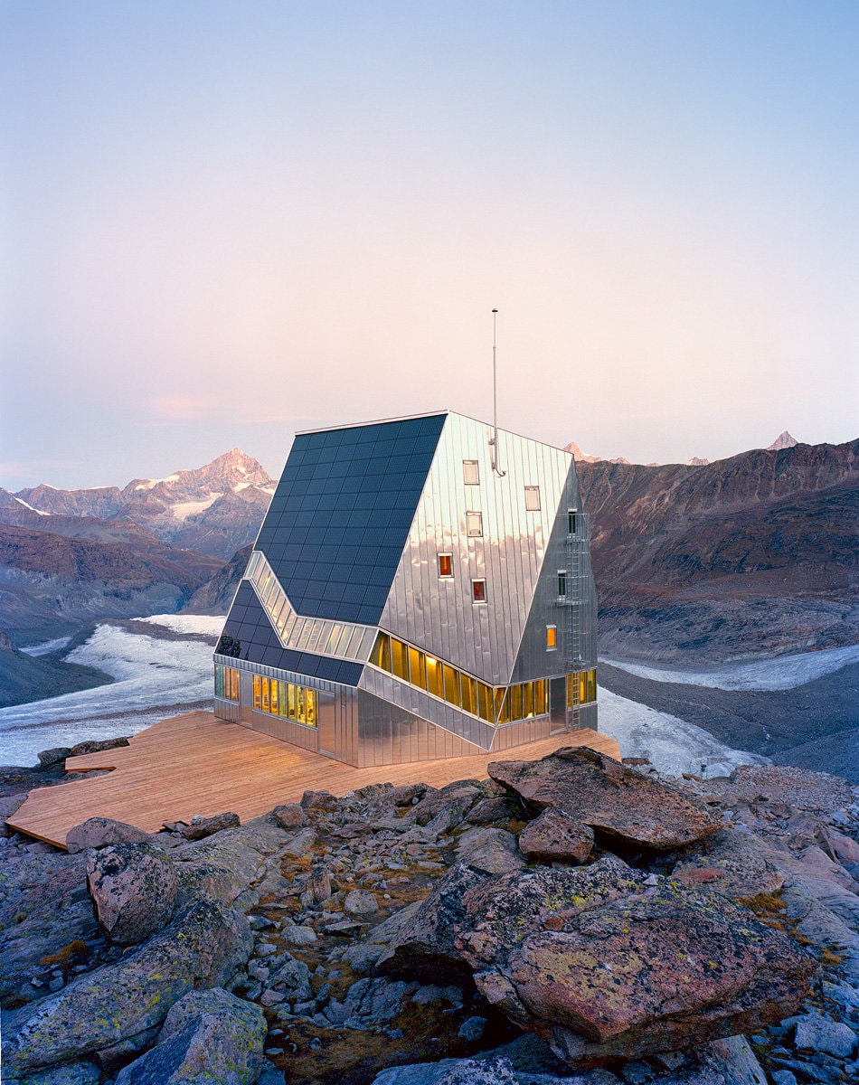 Igloo #127 – 128: Arhitectura la înălţime.