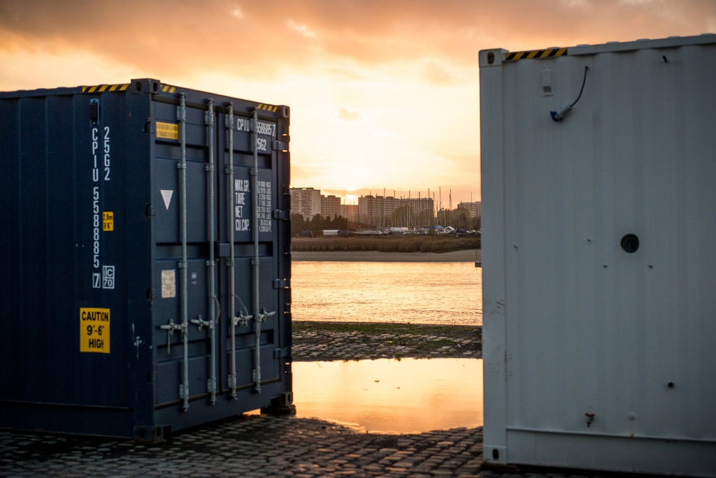 SLEEPING AROUND / Pop-Up Hotel
