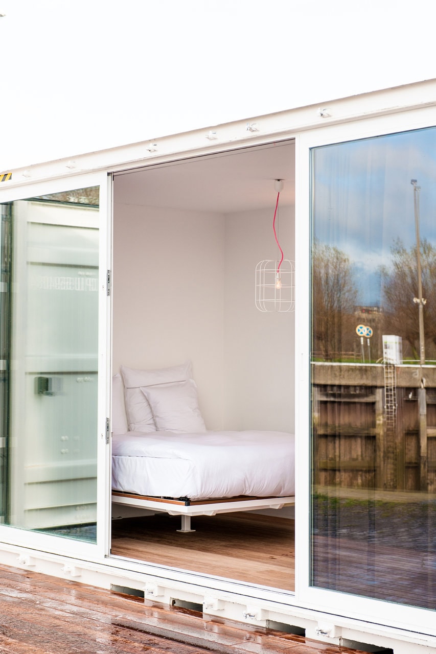 SLEEPING AROUND / Pop-Up Hotel