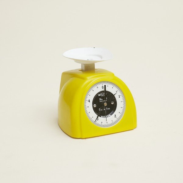 Fotoliul din valiză şi alte surprize reciclate