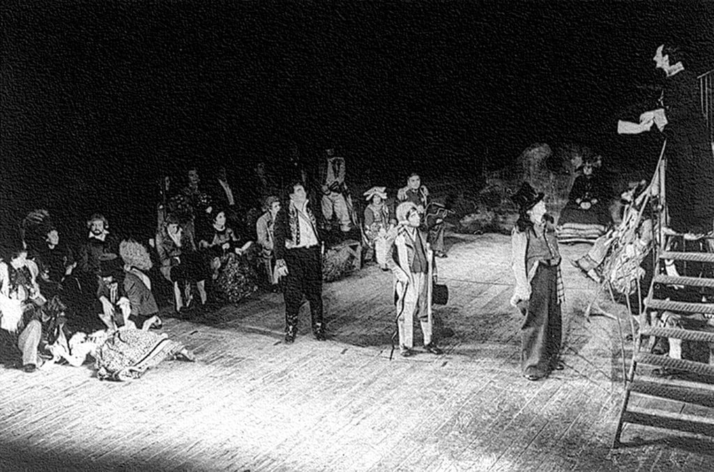 Festivalul Național de Teatru sau despre arhitectura memoriei teatrului liber în România