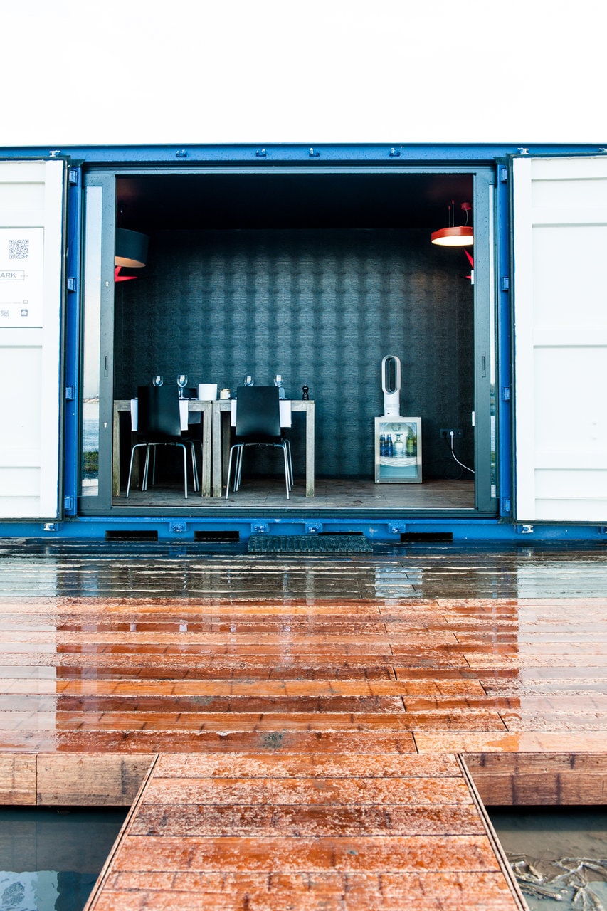 SLEEPING AROUND / Pop-Up Hotel