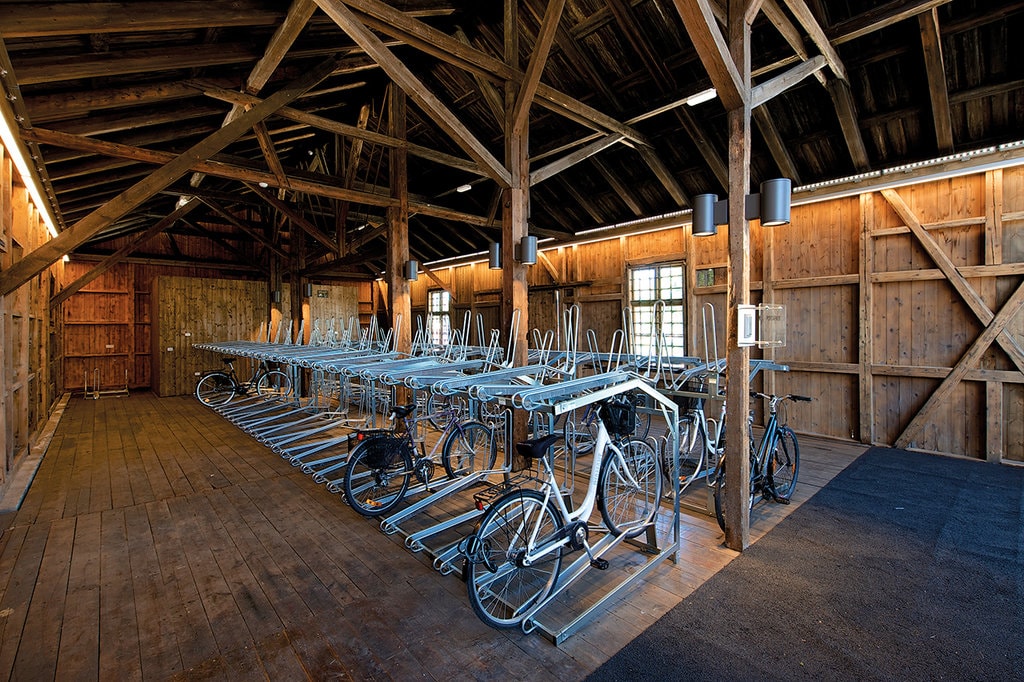 Cu bicicleta în oraș