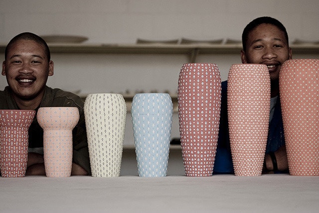 INTERVIU: Doi designeri suedezi au venit în România în căutare de meșteșugari romi