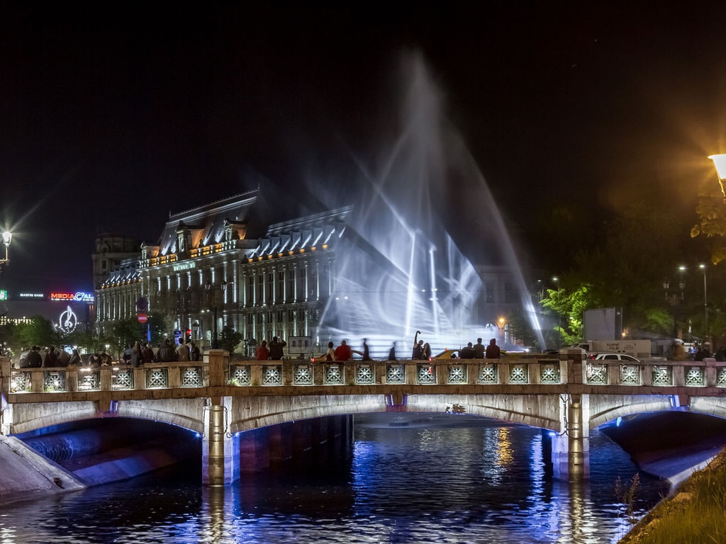 Spotlight - Calea Victoriei într-o cu totul altă lumină