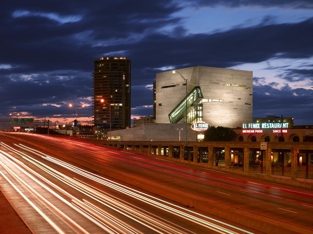 Lumina ca element de arhitectură