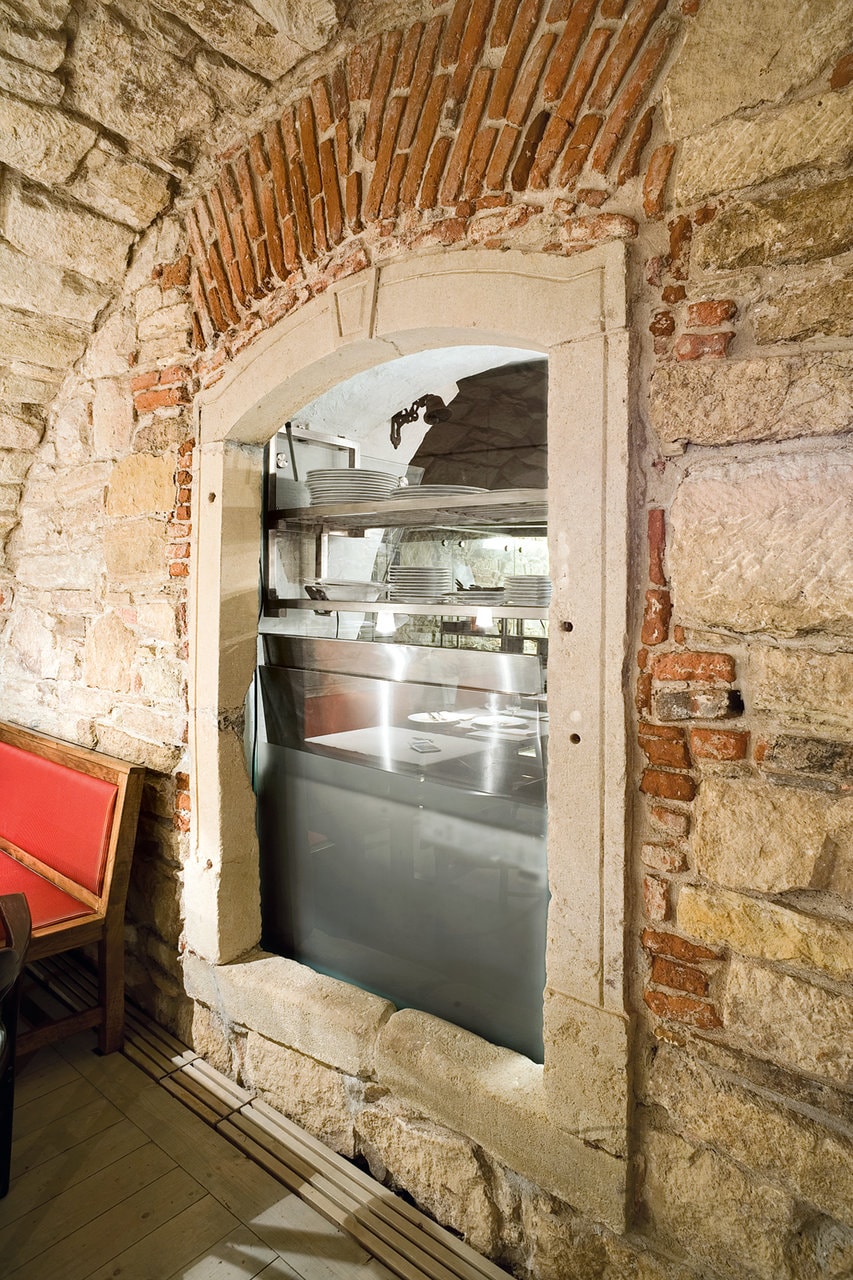 Restaurantul Via. Cluj-Napoca