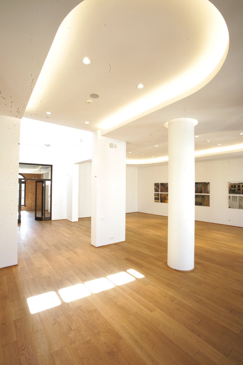 Între Lipscani şi Gabroveni