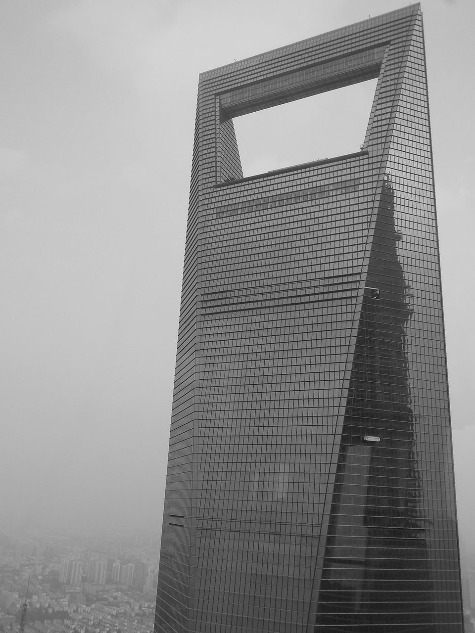 Provocări ale clădirilor foarte înalte