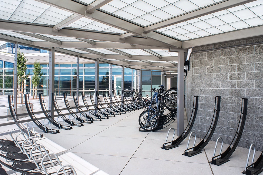 Cu bicicleta în oraș