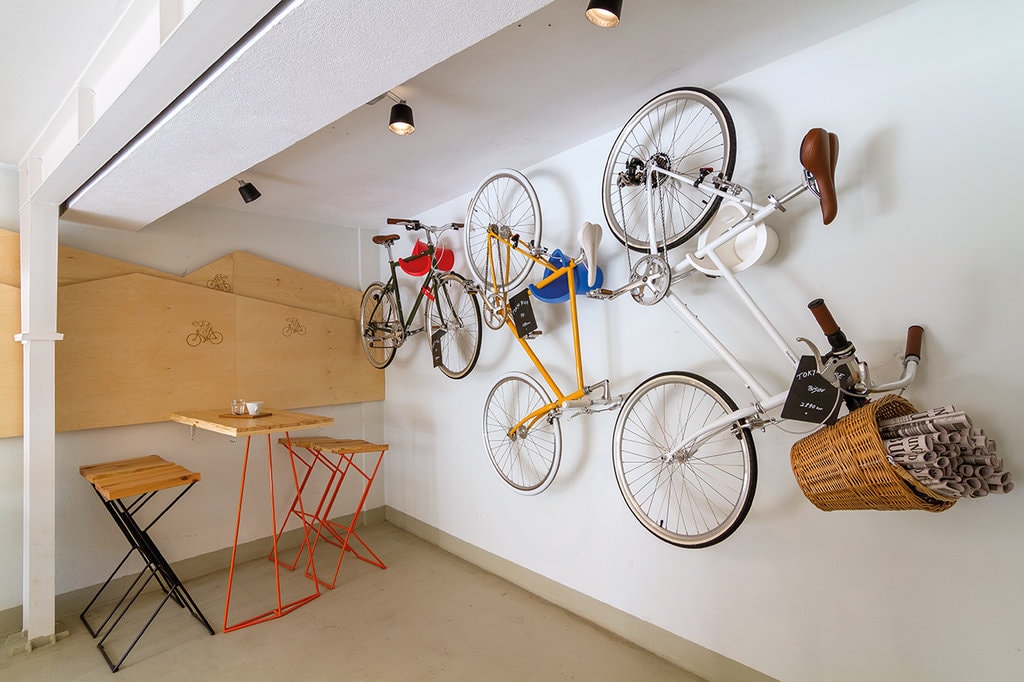 Cu bicicleta în oraș