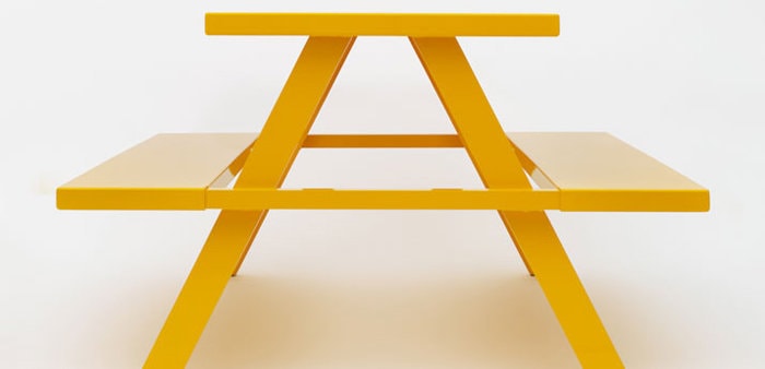 Mesele colorate şi versatile create de Jennifer Newman