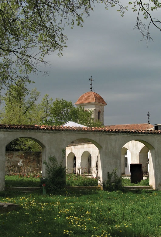 Piatra şi lutul – expoziţie la Muzeul Udrişte Năsturel din Hereşti