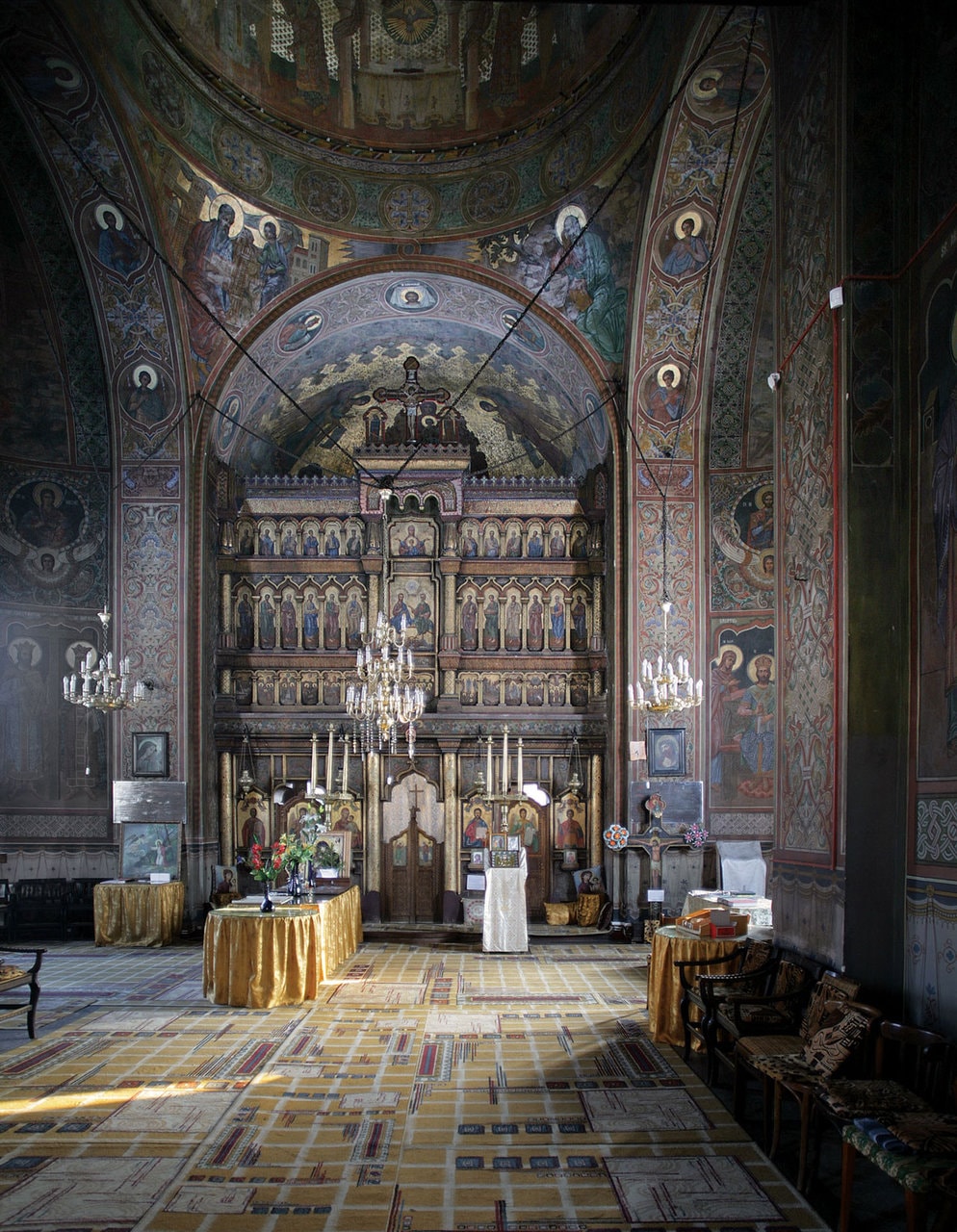 Bisericile din Caracal