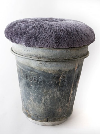 Fotoliul din valiză şi alte surprize reciclate