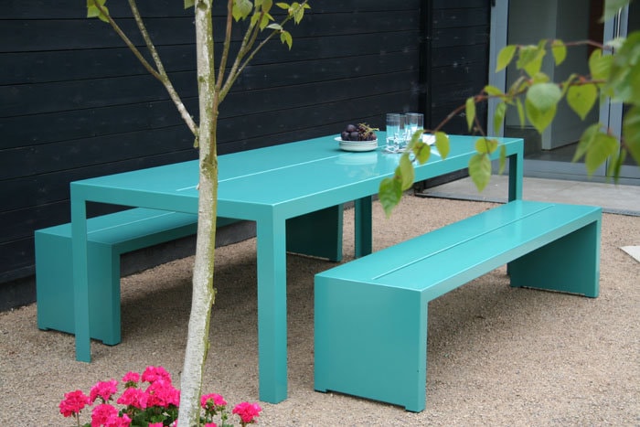 Mesele colorate şi versatile create de Jennifer Newman