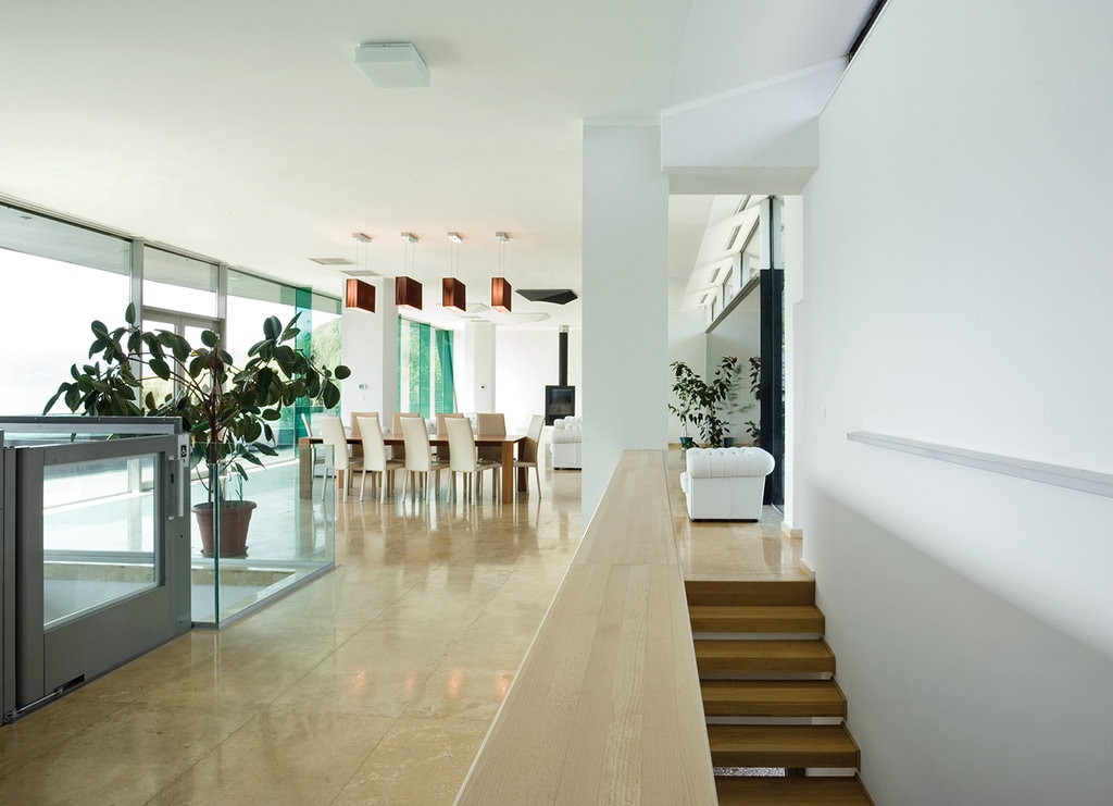 Casă pe malul Dunării