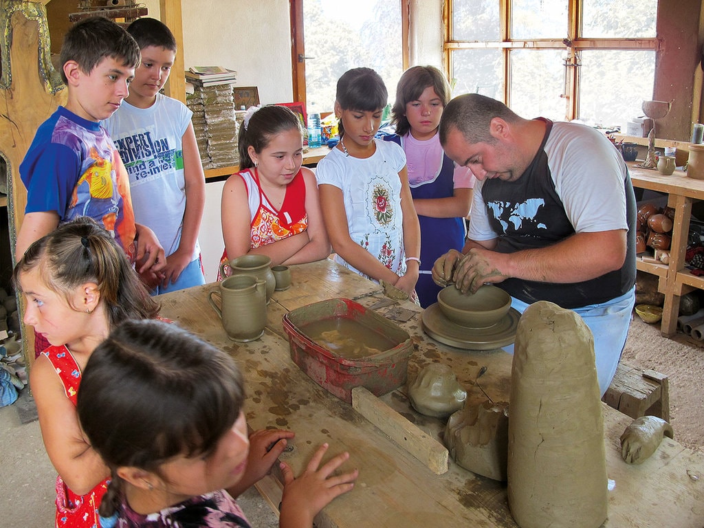 Despre arhitectură pe înţelesul copiilor (1). Şcoala Agatonia