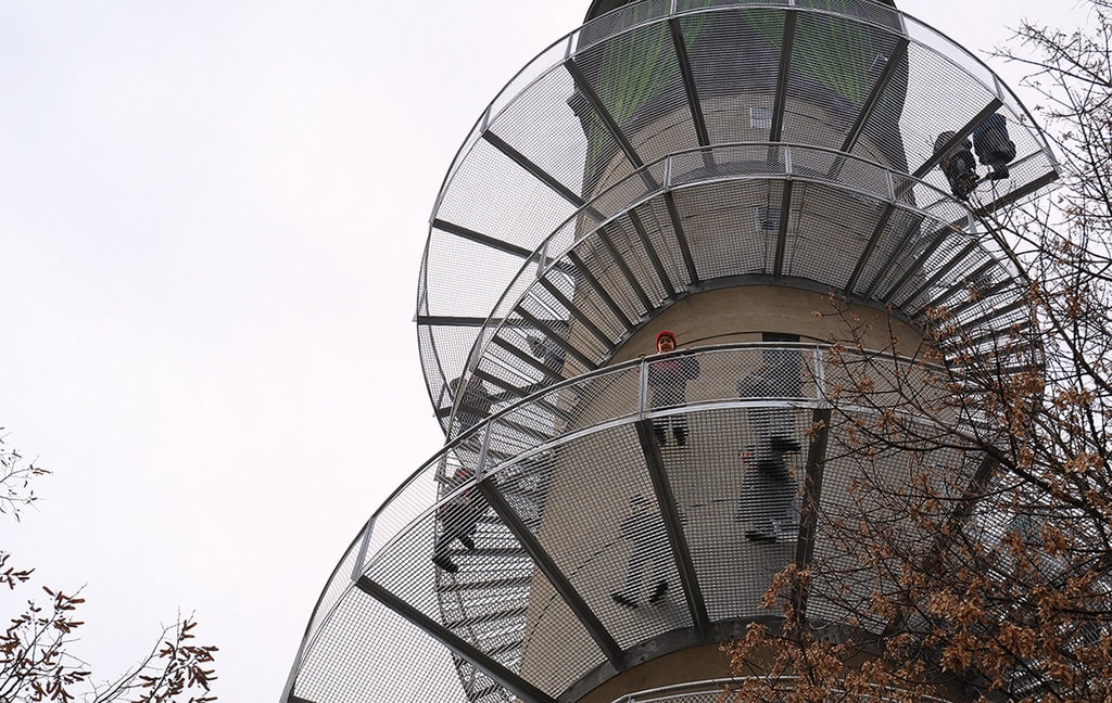 Patrimoniul industrial: Asociația PlusMinus I Asociația pentru Arheologie Industrală I Make a Point I Zeppelin