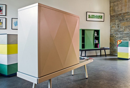 Sebastian Herkner şi mixurile industrial colorate