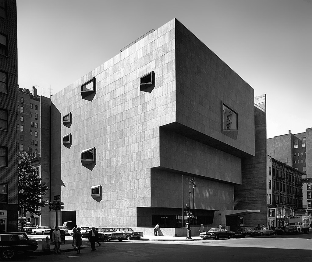 Marcel Breuer. Design şi arhitectură – expoziţie retrospectivă