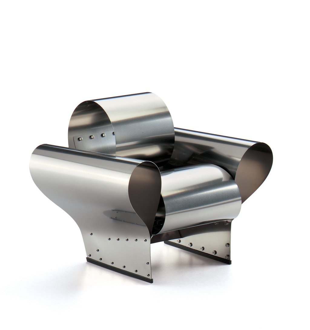 Expoziţia “100 de miniaturi” soseşte la Bucureşti