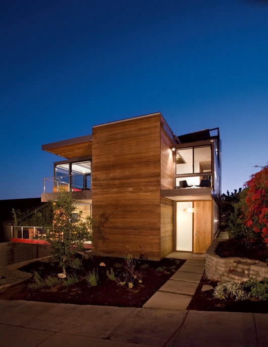 Certificarea LEED pentru nucleu şi anvelopantă. Living Home, Santa Monica