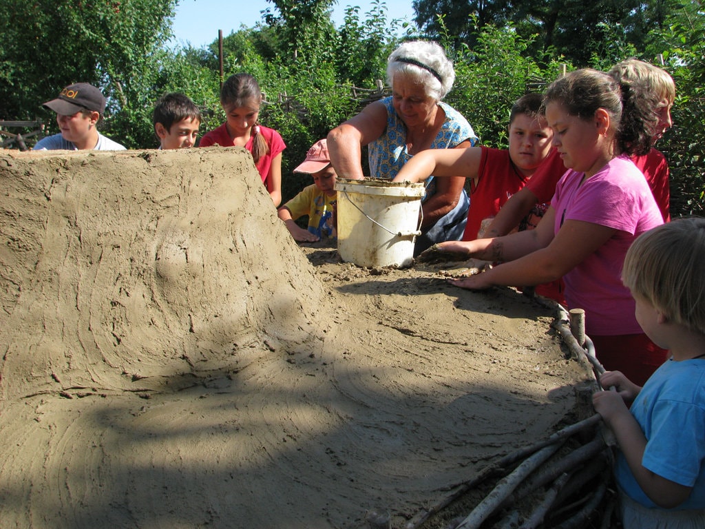 Despre arhitectură pe înţelesul copiilor (1). Şcoala Agatonia