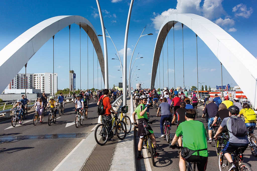 igloo #161: Stații pentru transport public