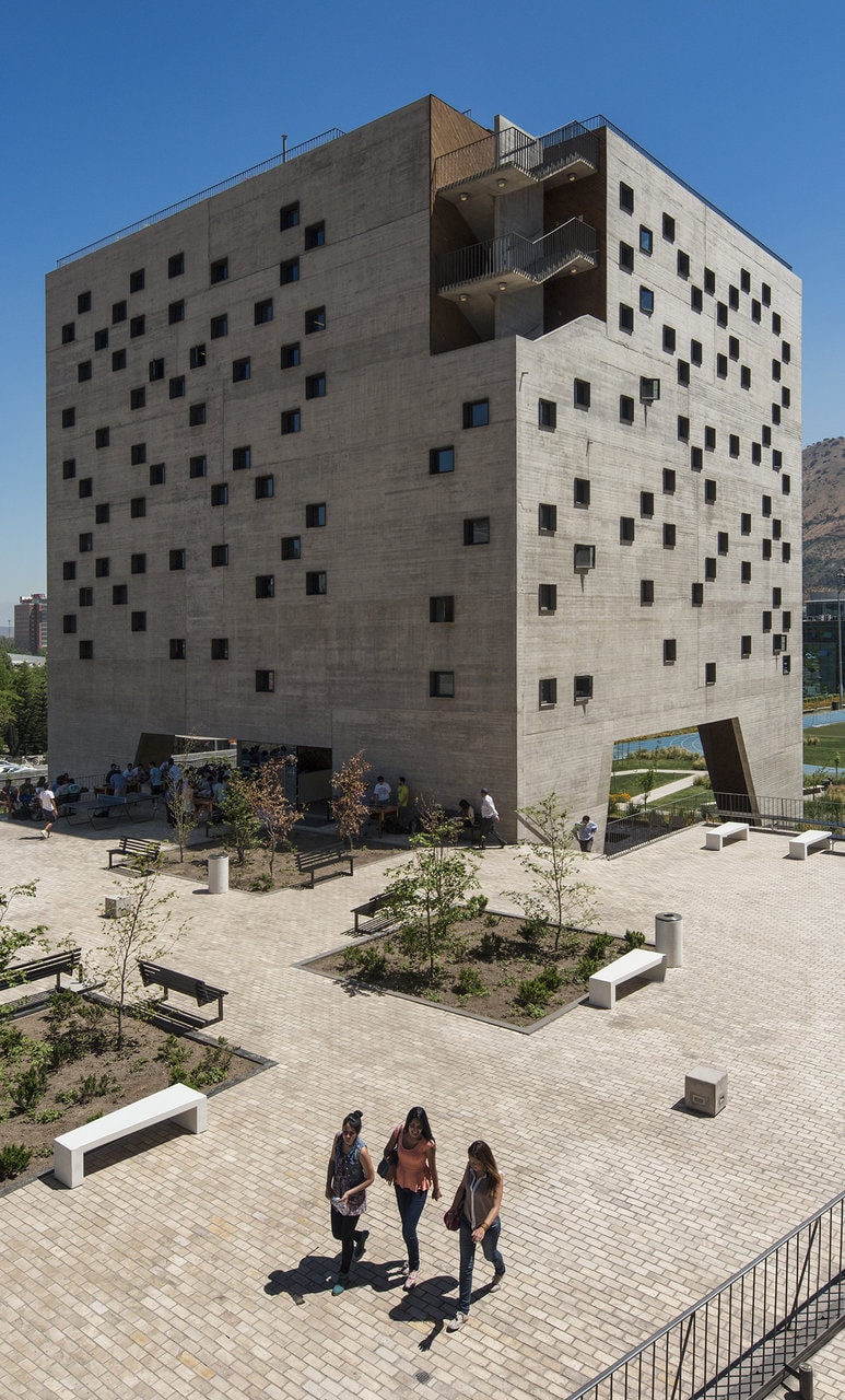 Igloo #154: Universități